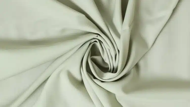 What is Poplin Fabric: Features and Uses