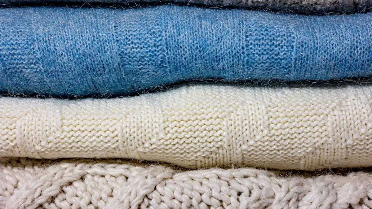 Cashmere vs Merino Wool A Battle of Warmth and Comfort