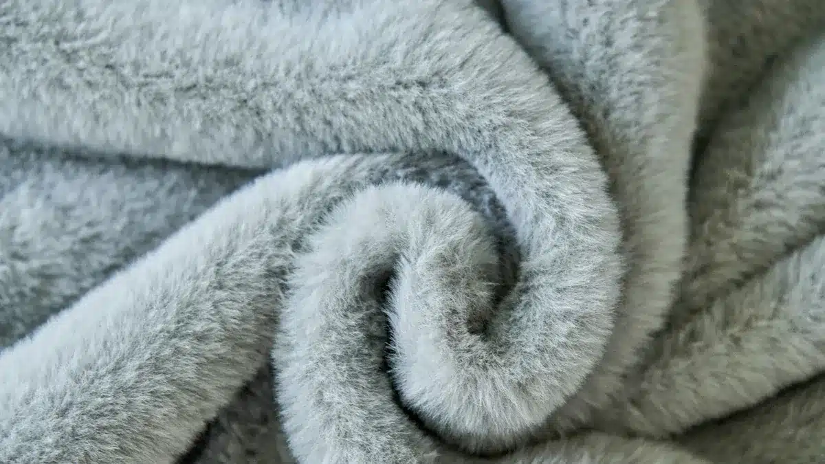 Fleece Fabric Types and Their Best Uses