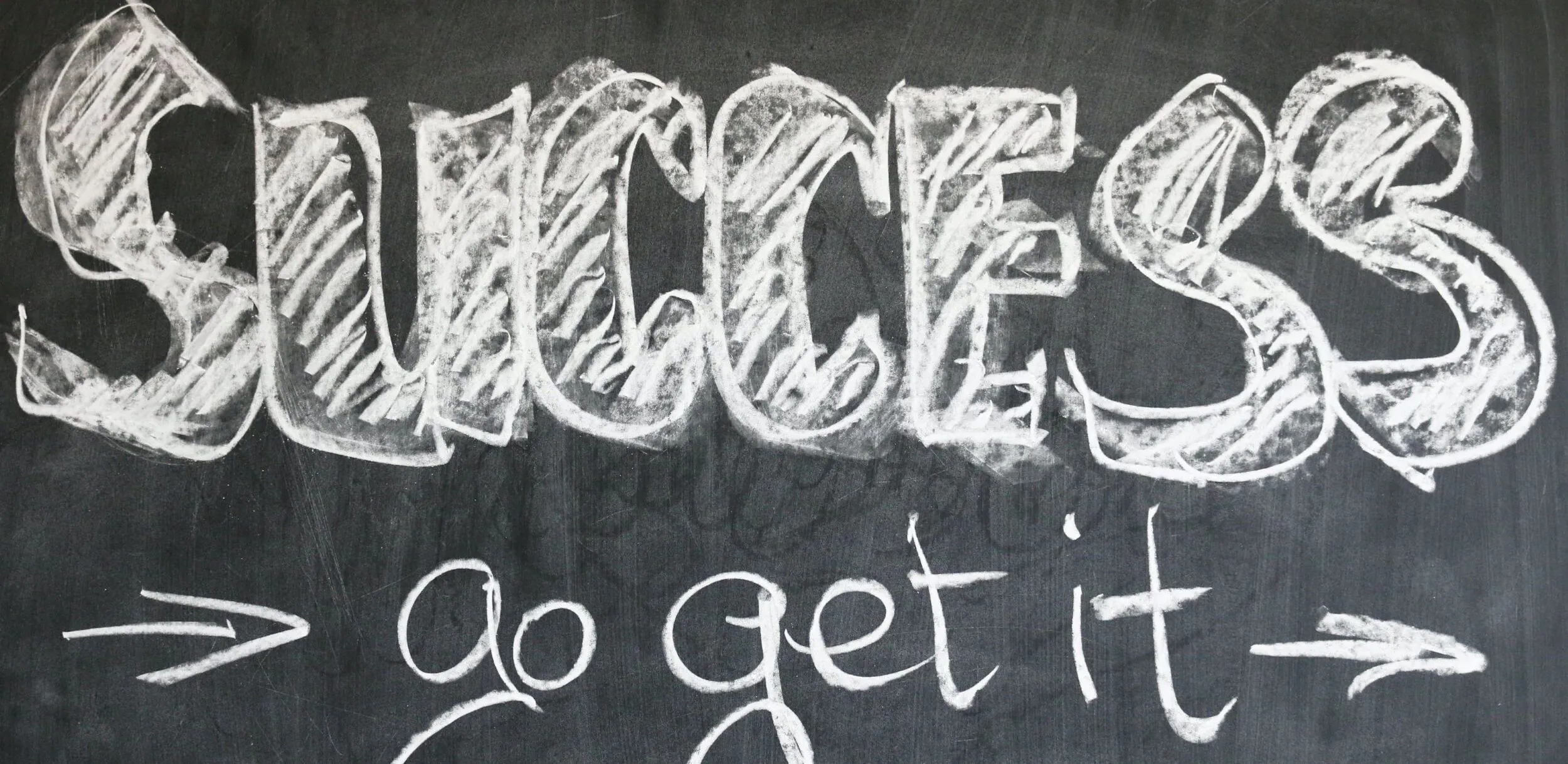 Tips for Startups to Find the Best Custom Clothing Manufacturers