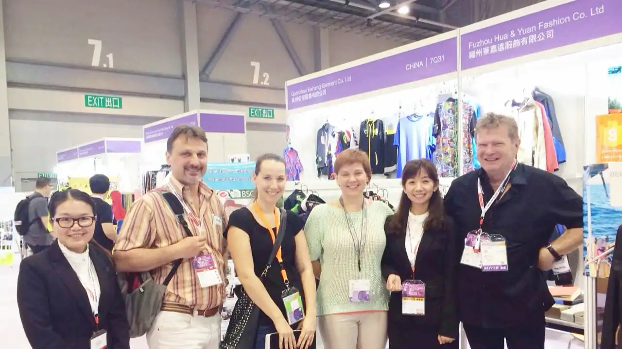 Fuzhu Huayuan Fashion Identity Custom Clothing Attending A Trade Fair Show