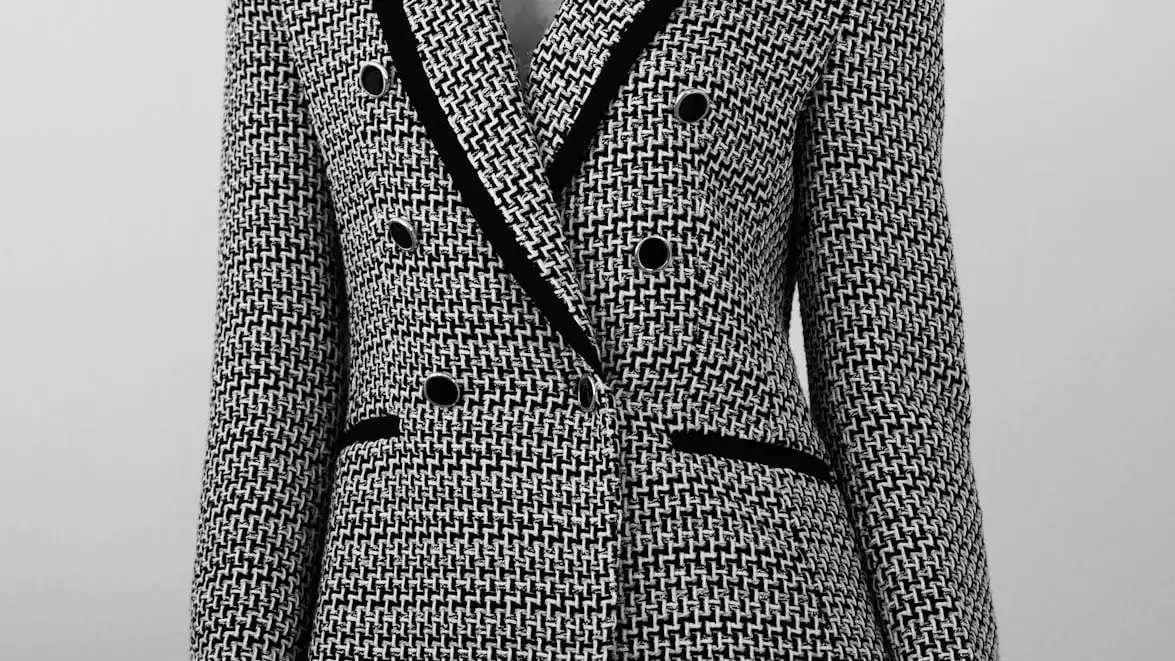 Understanding Tweed Fabric Properties and Uses